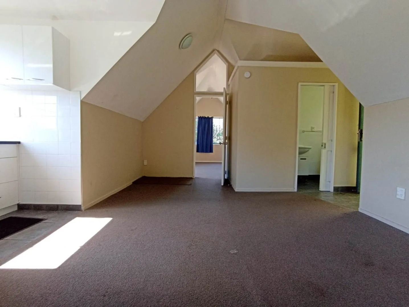 East Tamaki, 1 bedroom 84A Point View Dr