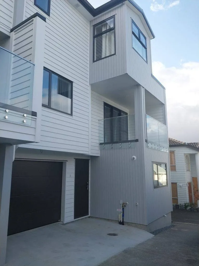Northcote, 4 bedrooms 3/29 Raleigh Road