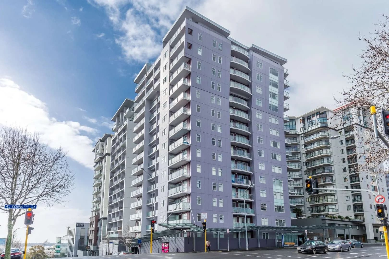 City Centre, 2 bedrooms 4G/135 Victoria Street West