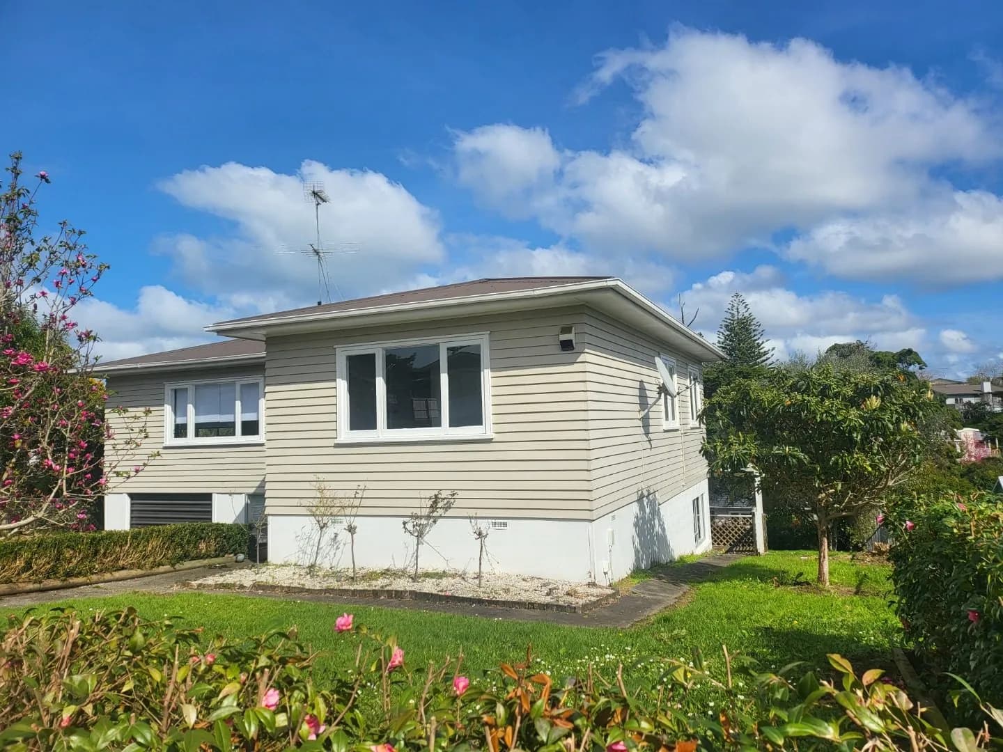 Birkdale, 4 bedrooms 13 Hellyers Street