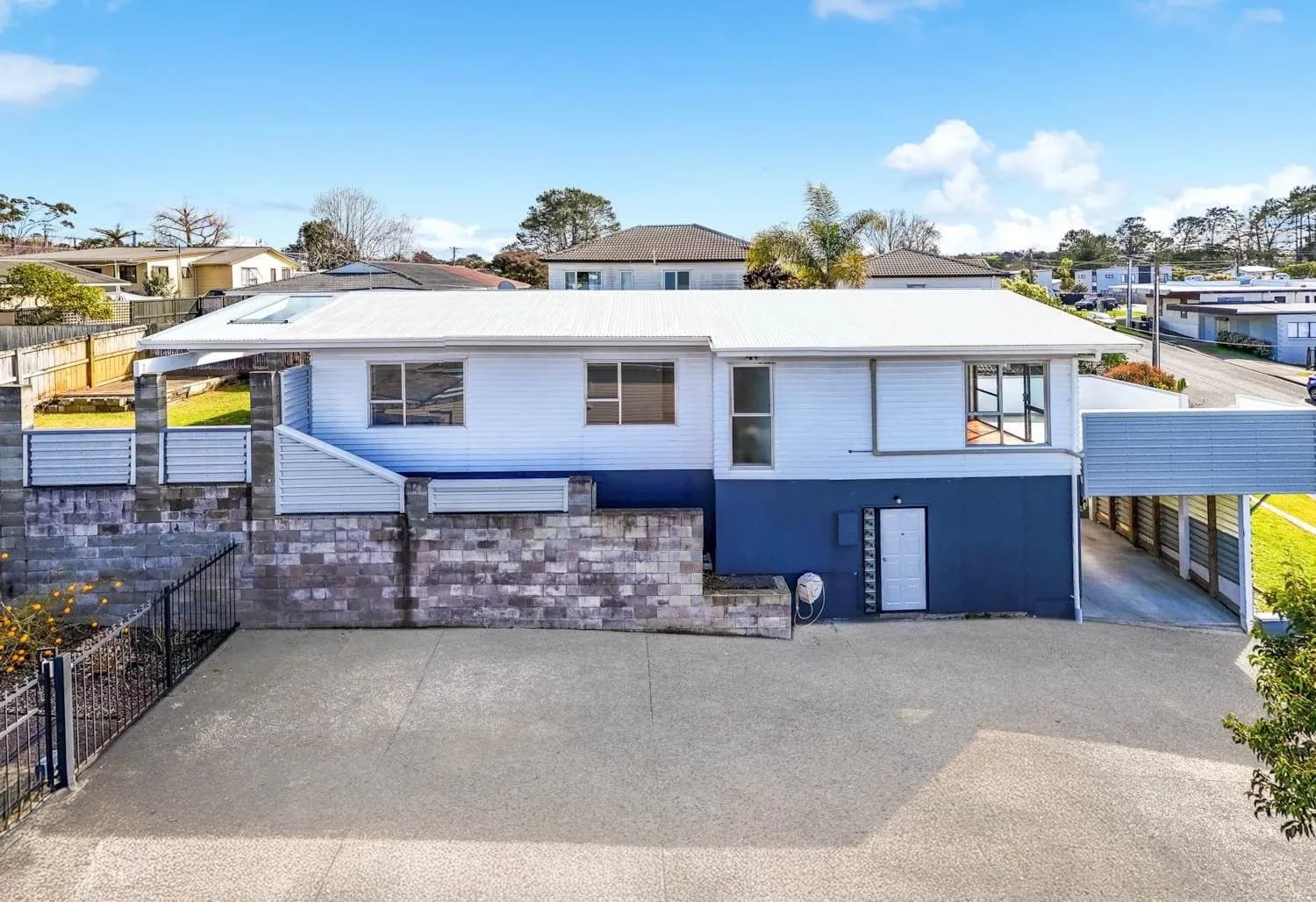 Massey, 3 bedrooms 3 Spargo Road