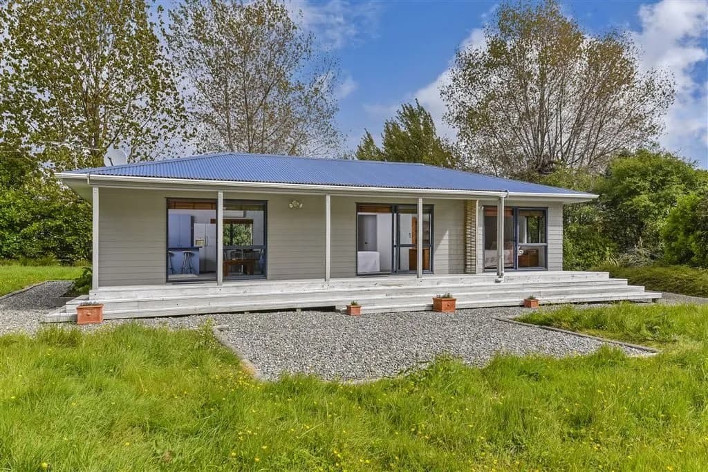 77 Postman Road, 2 bedrooms, Rodney