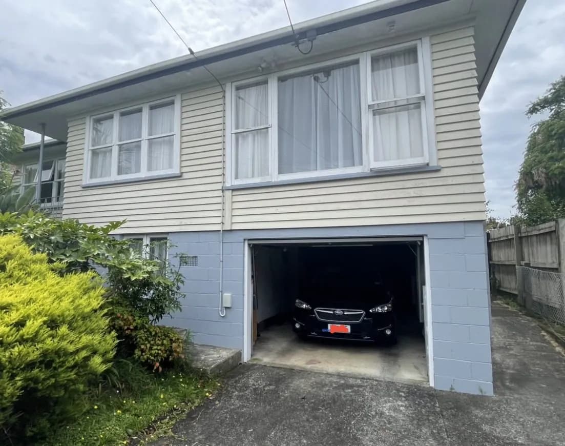 Totara Vale, 3 bedrooms 88 Target road