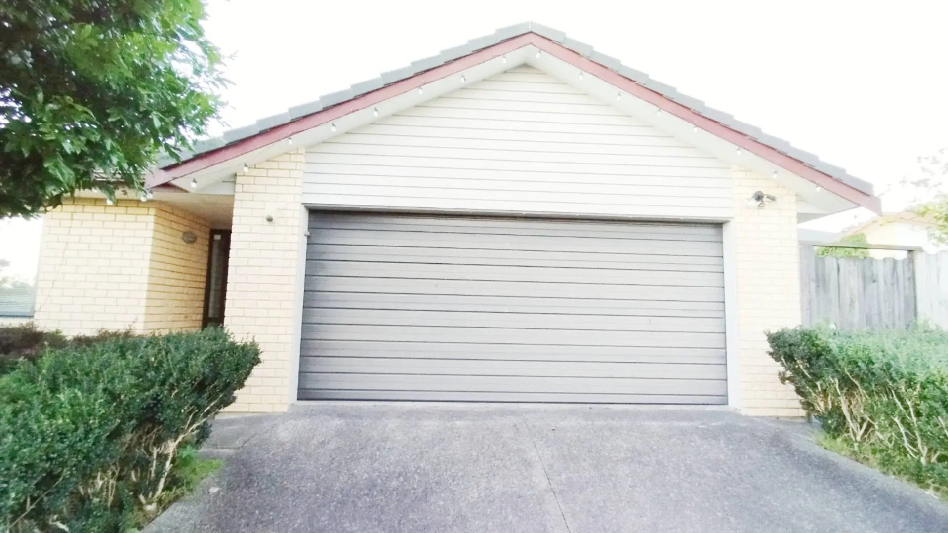 Greenhithe, 4 bedrooms 16 Northbrook Cl,