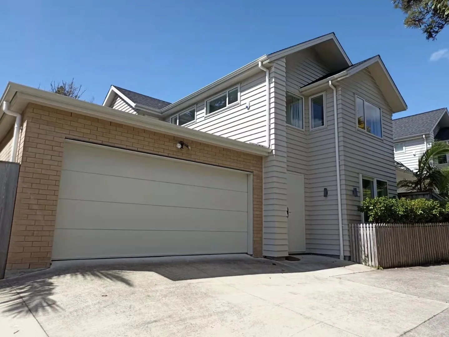 4 bedrooms Gibraltar St, Howick, Manukau City