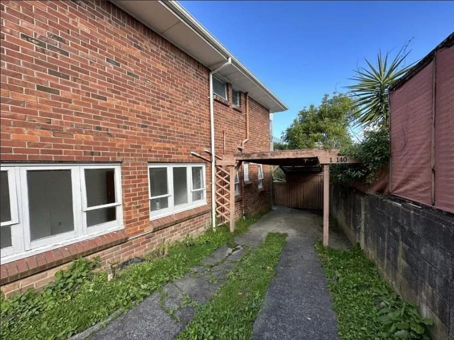1 bedroom Golf Rd, Titirangi, Waitakere City
