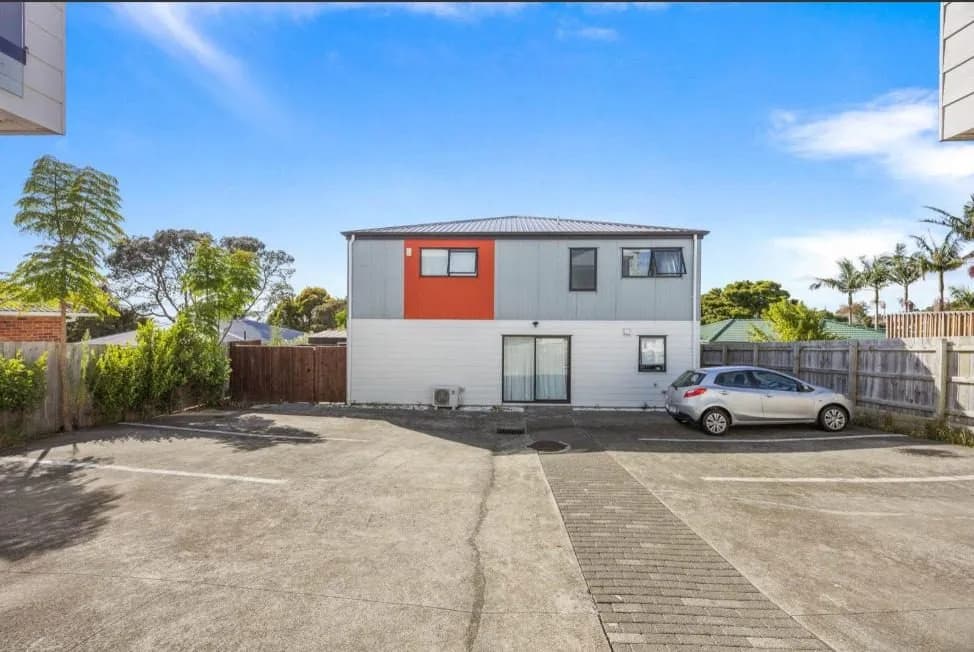 2 bedrooms Lincoln Park Avenue, Massey, Waitakere City, Auckland