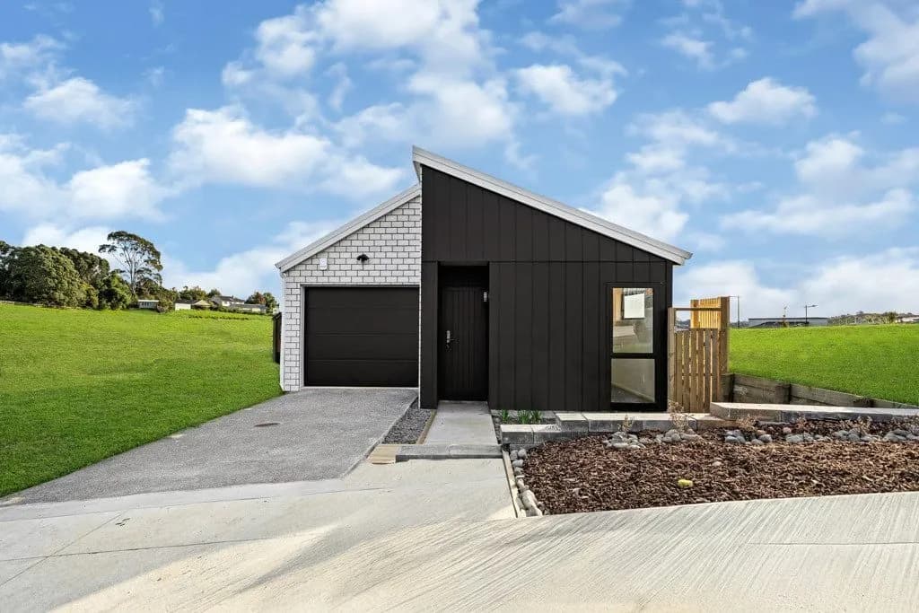 3 bedrooms  6 Piringa Road, Pukekohe, Franklin, Auckland