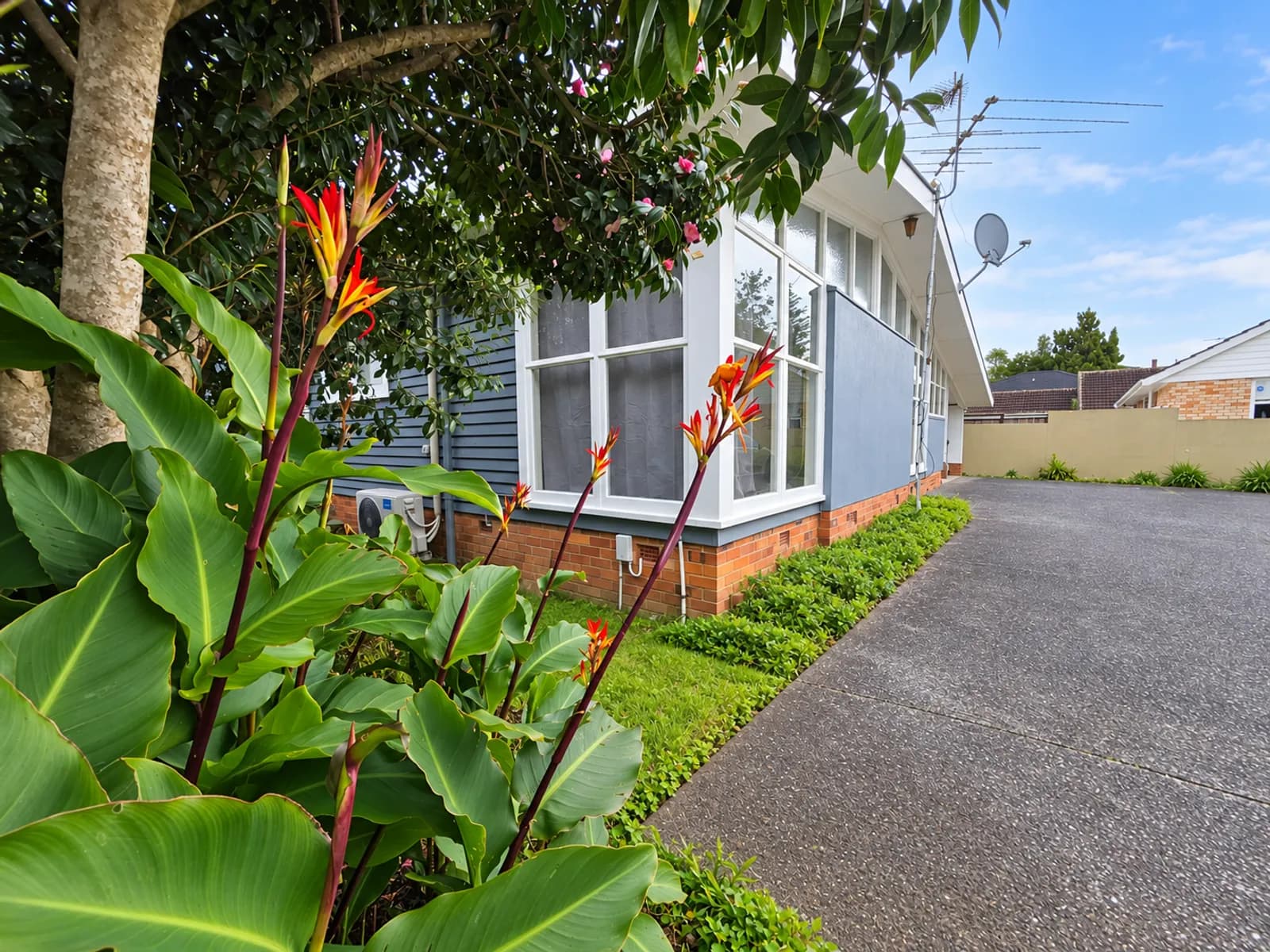 3 Bedrooms,93A The Drive, Epsom