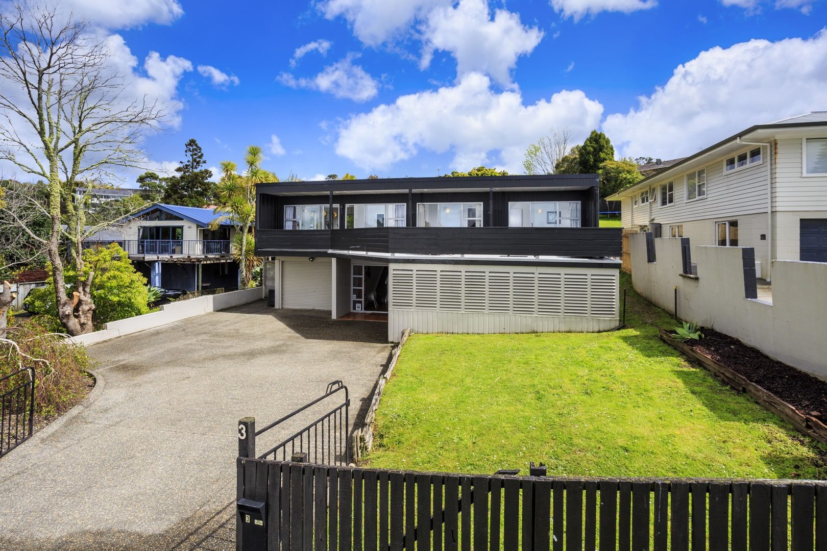 3 Dunraven Place, Torbay, North Shore City, 5 bedrooms